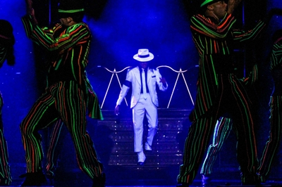 MJ Live Image #3 MJ Live Image #3